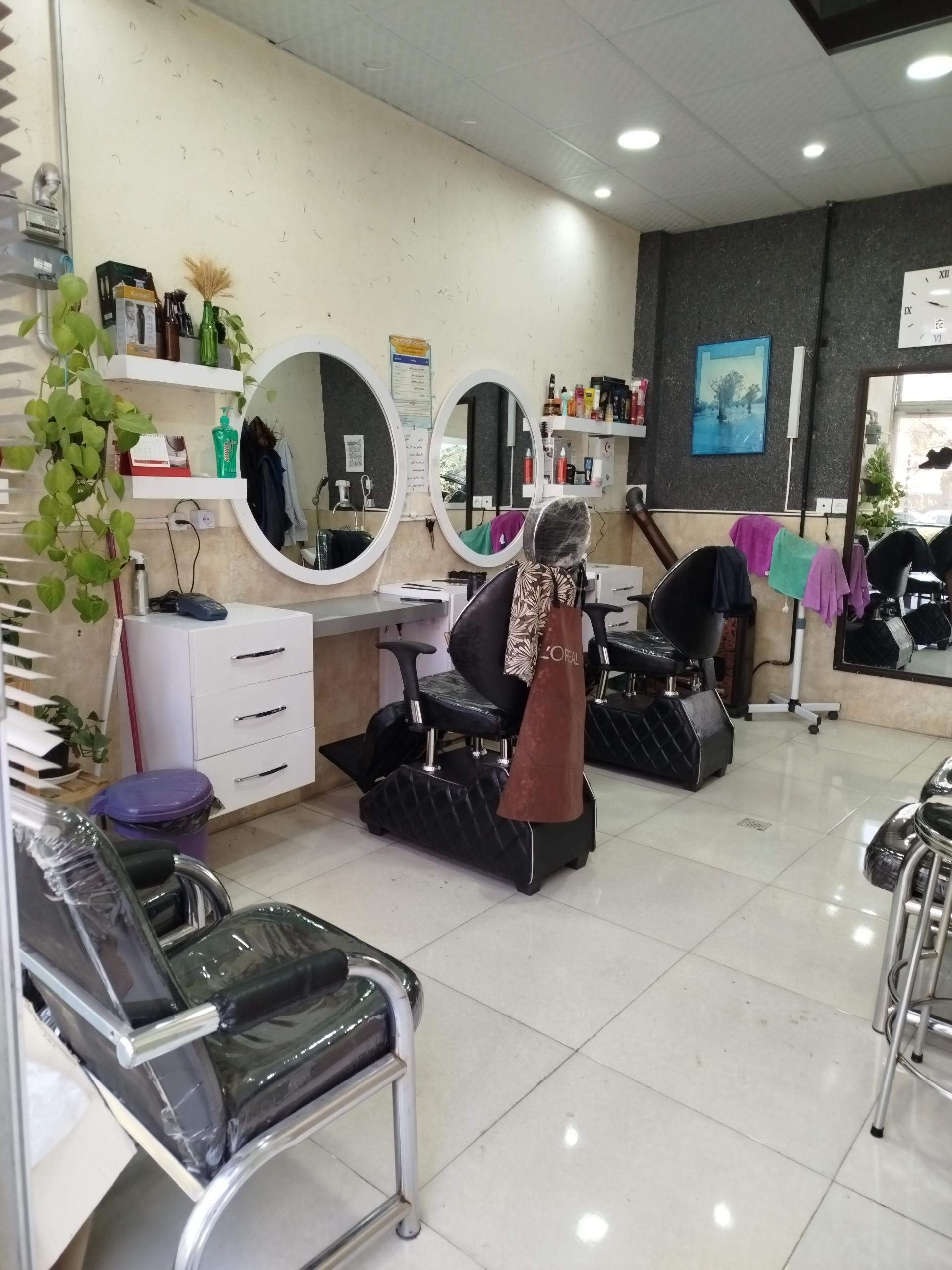 عکس پیرایش یاور