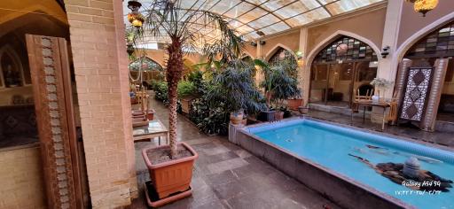 عکس سفره‌خانه و رستوران صدرا نشین