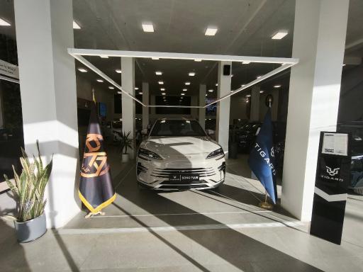 عکس نمایندگی مکث موتور آذرخشی (کد ۵۰۴)