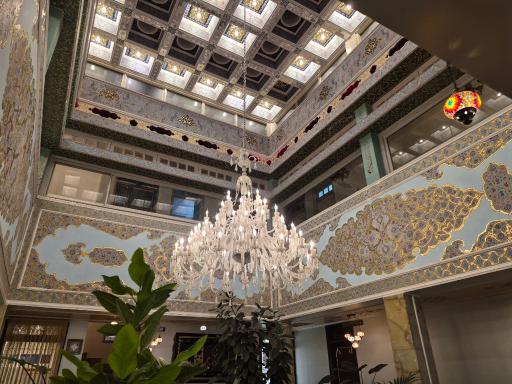 عکس عمارت هزار نقش