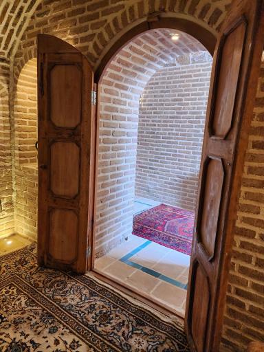 عکس خانه تاریخی و اقامتگاه نبوی