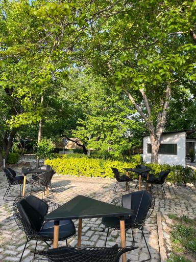 عکس کافه رستوران عمارت کاج