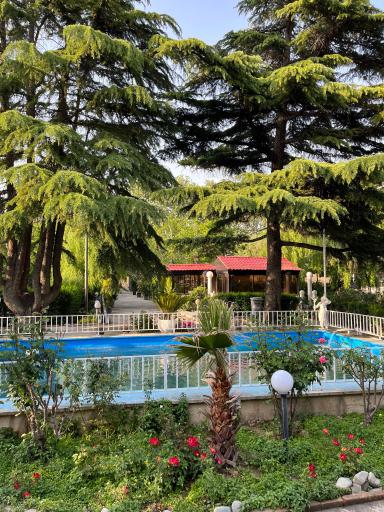 عکس کافه رستوران عمارت کاج