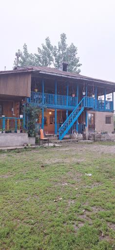 اقامتگاه بومگردی تلارسر تخسم