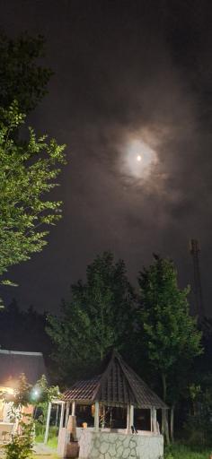 اقامتگاه بومگردی تلارسر تخسم