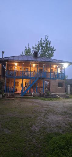 اقامتگاه بومگردی تلارسر تخسم