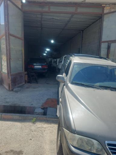 عکس تعمیرگاه هادی