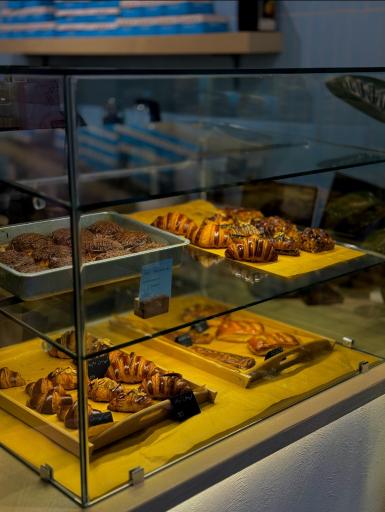 عکس کافه کافیس