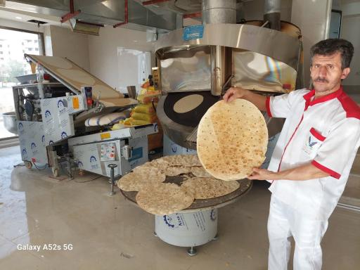 عکس نانوایی تافتون و بربری