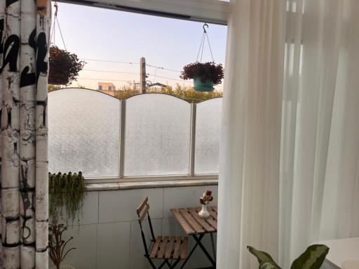 عکس سالن زيبايي نوشين اسحاقي