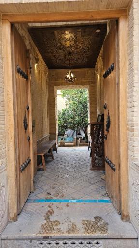 عکس عمارت گلبهاری