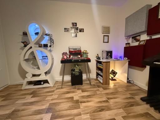 عکس آکادمی پیانوی محمد علی اکبری