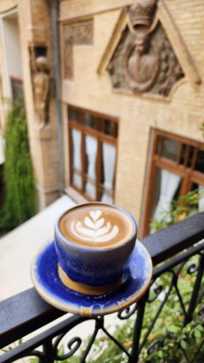 عکس عمارت گلبهاری