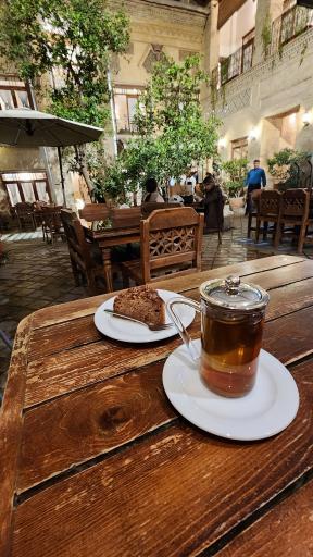 عکس عمارت گلبهاری