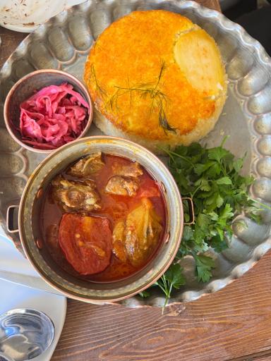 عکس عمارت گلبهاری