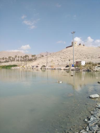 عکس دریاچه حاجی آباد