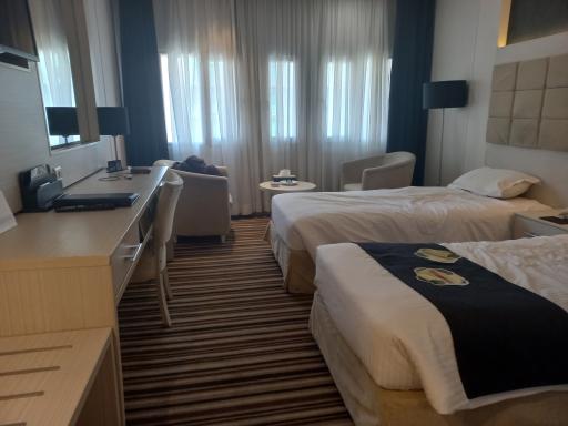 عکس هتل هویزه