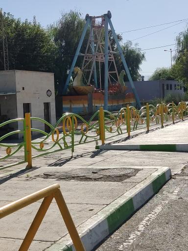 عکس شهربازی پارک زرین شهر