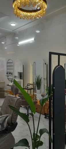 ارایشگاه زیبایی شاین