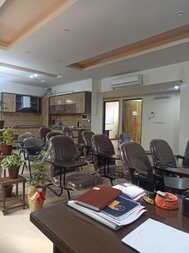 عکس موسسه آموزشی فراخنا