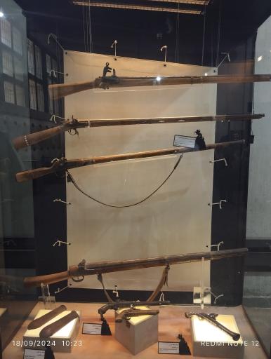 عکس موزه نادری