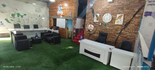 عکس کارگروه بزرگ املاک همخونه
