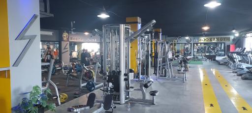 عکس باشگاه بدنسازی بوکان