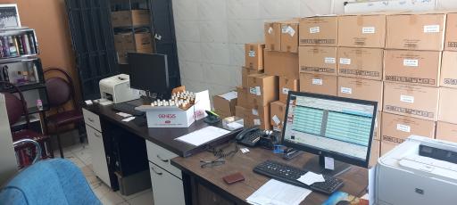 عکس پخش لوازم آرایشی و بهداشتی اهورا