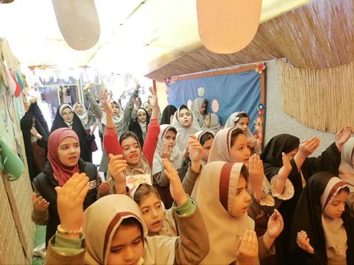 عکس ادبستان دخترانه آیین دانش 