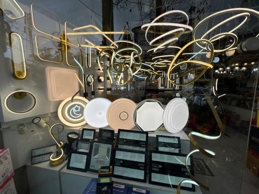 عکس کالای برق مهندس آهنگر