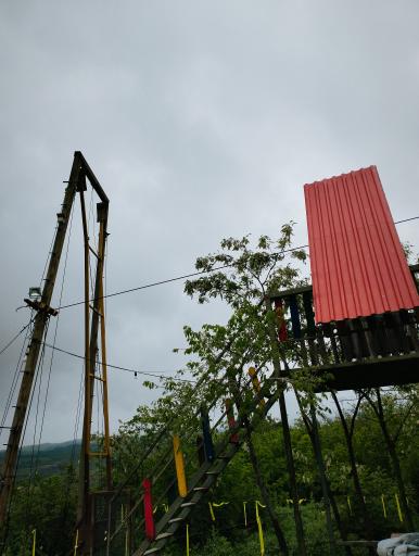 عکس تاب هیجان و زیپ لاین هتو