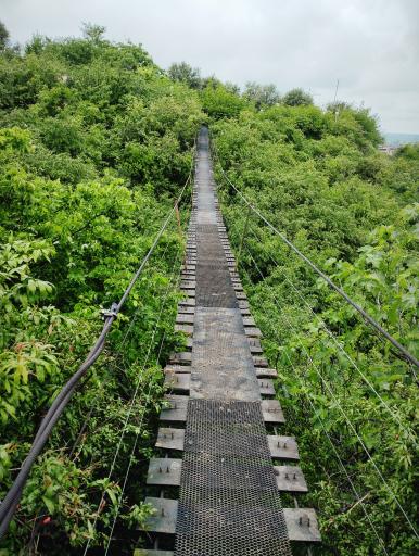 عکس تاب هیجان و زیپ لاین هتو