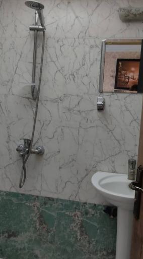 عکس مهمانپذیر کشاورز تهران