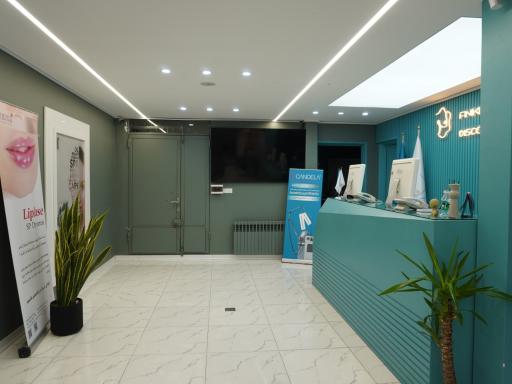 کلینیک زیبایی فینیکی 