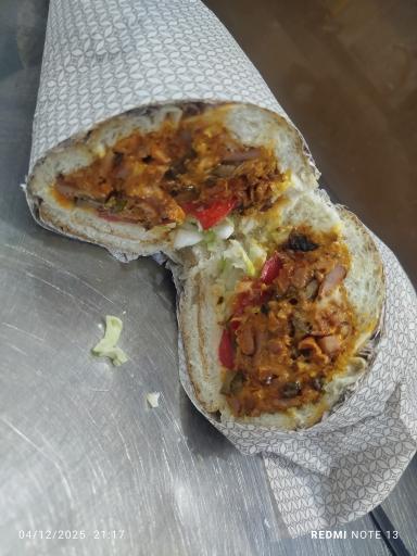 عکس ساندویچ آراد 