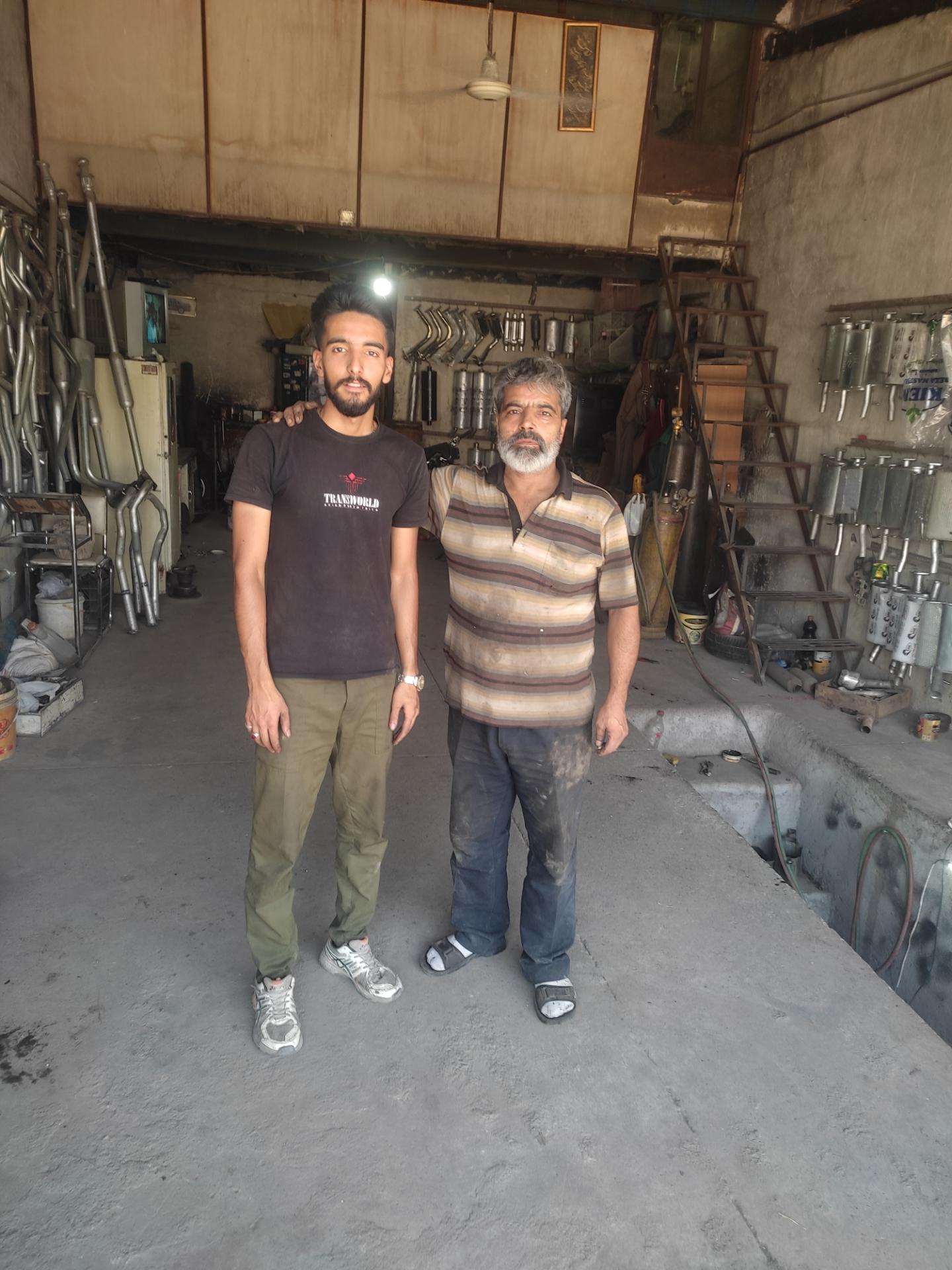 عکس اگزوز سازی عاکف 