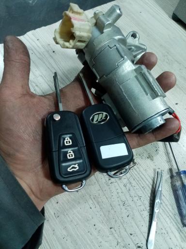 عکس قفل و کلید سازی جواد