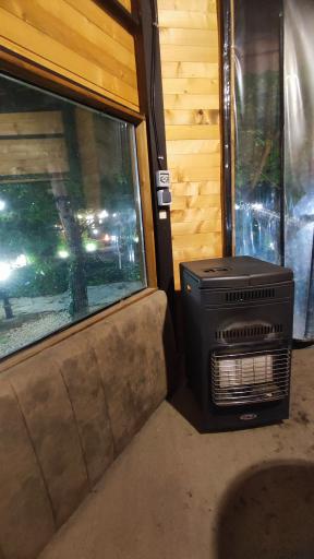 عکس کافه رستوران روناز