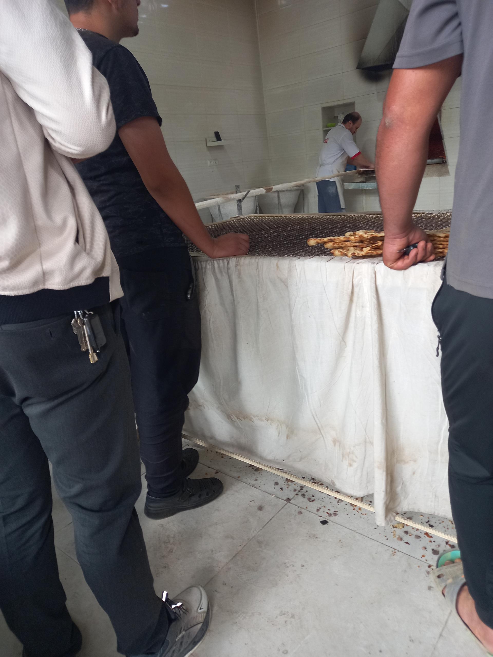 عکس سنگک‌پزی شبان 