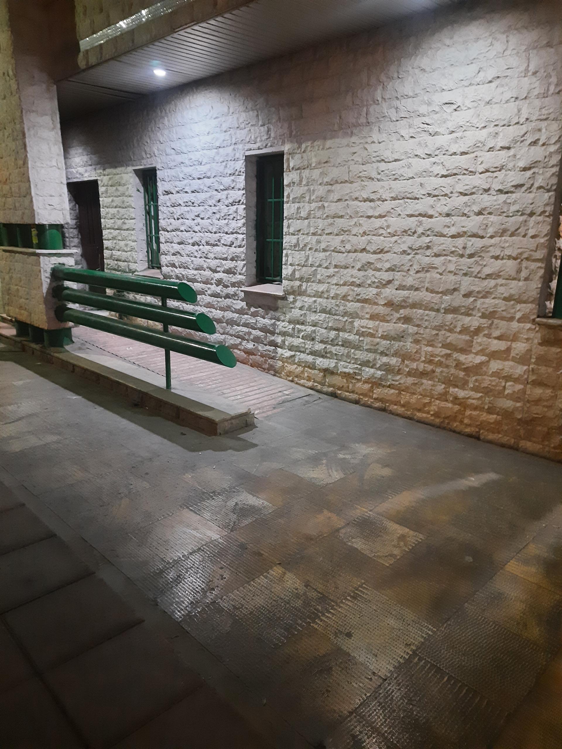 عکس سرویس بهداشتی بوستان پرهام