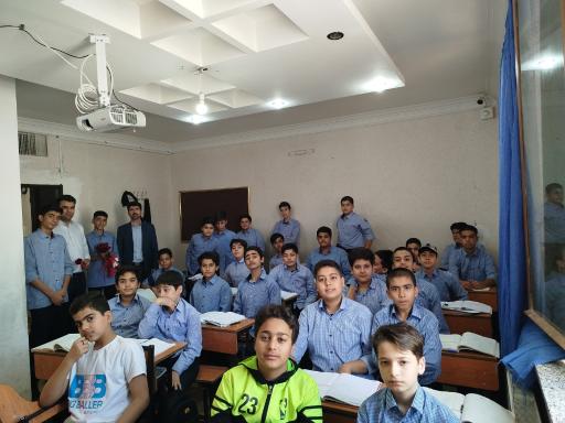 عکس دبیرستان علم و ادب 