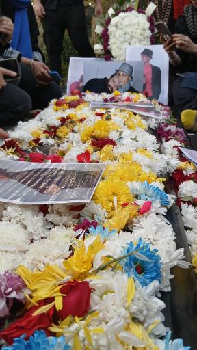 عکس آرامگاه مرتضی پاشایی