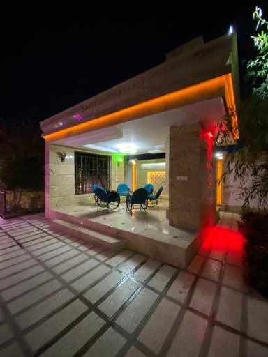 عکس باغسرای زعفرانیه (عادل)