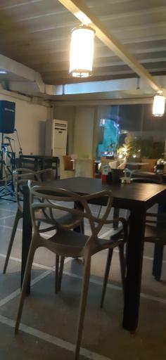 عکس کافه کوبابا