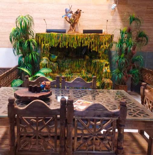 عکس سفره خانه و کباب سرا مهر و ماه