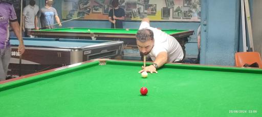 عکس بیلیارد توپ سیاه