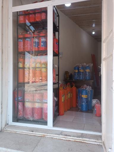 عکس فروشگاه کپسول آتشنشانی