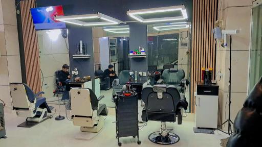 عکس پیرایش شهر مو