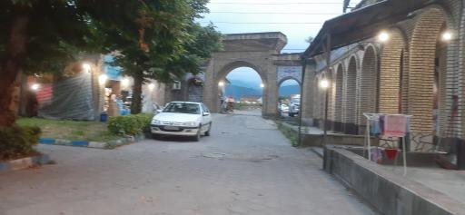 عکس بازار بزرگ امامزاده هاشم