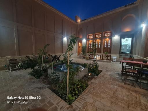 عکس کافه بام بوم گردی یارا